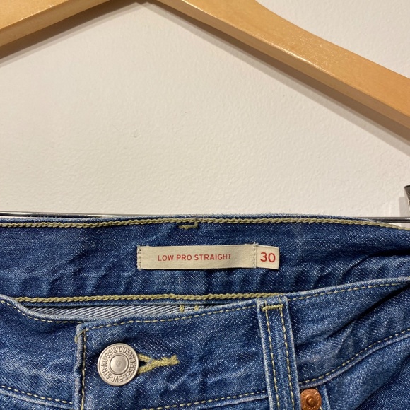 Levi's Low Pro Straight Leg Jeans - Picture 3 of 5